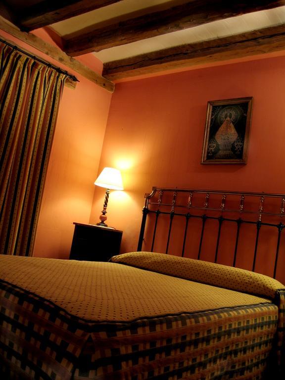 Posada El Zaguan Turegano Phòng bức ảnh